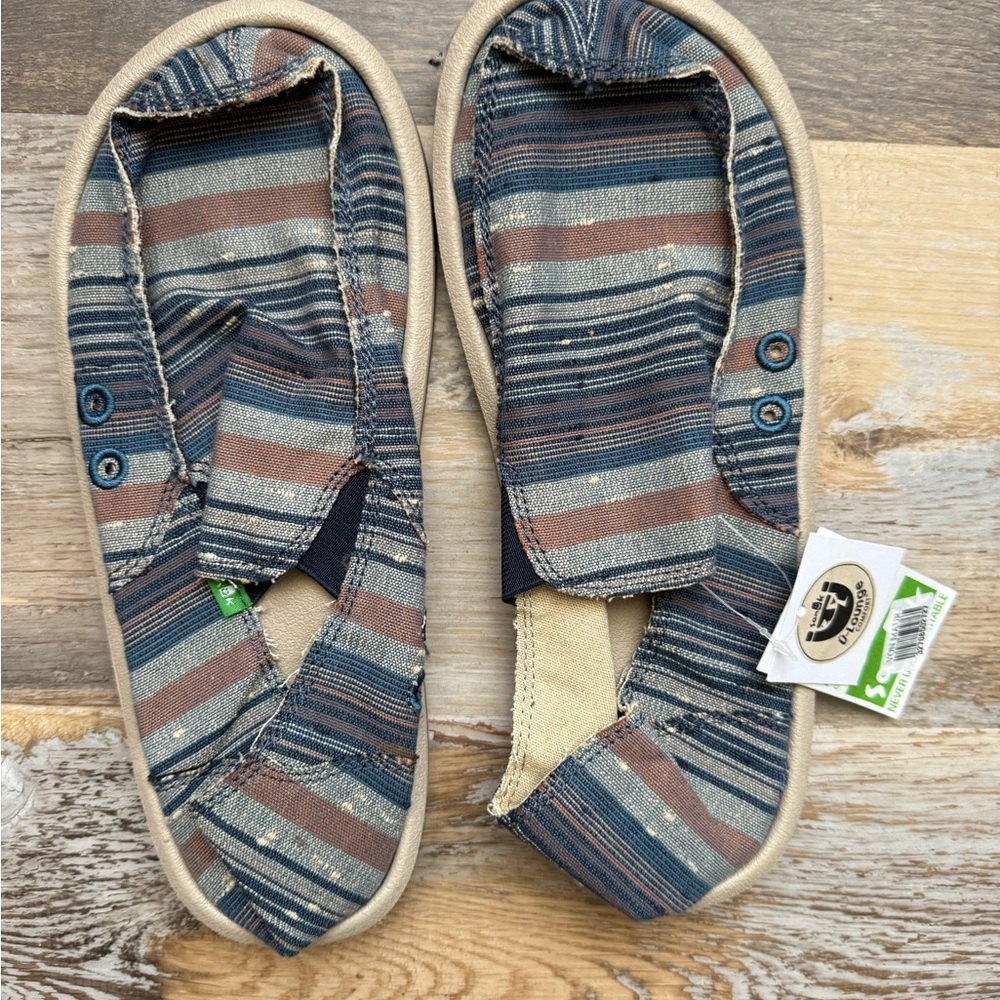 Sanuk Striped Blue and Brown Loafers